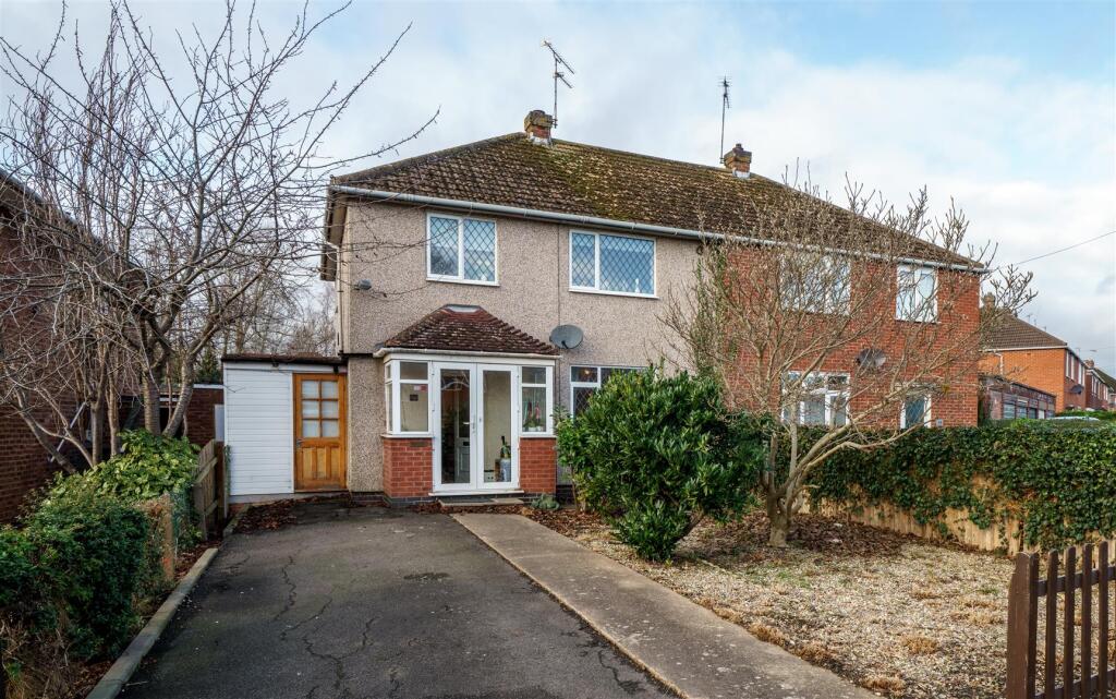 Main image of property: Byron Avenue, Warwick
