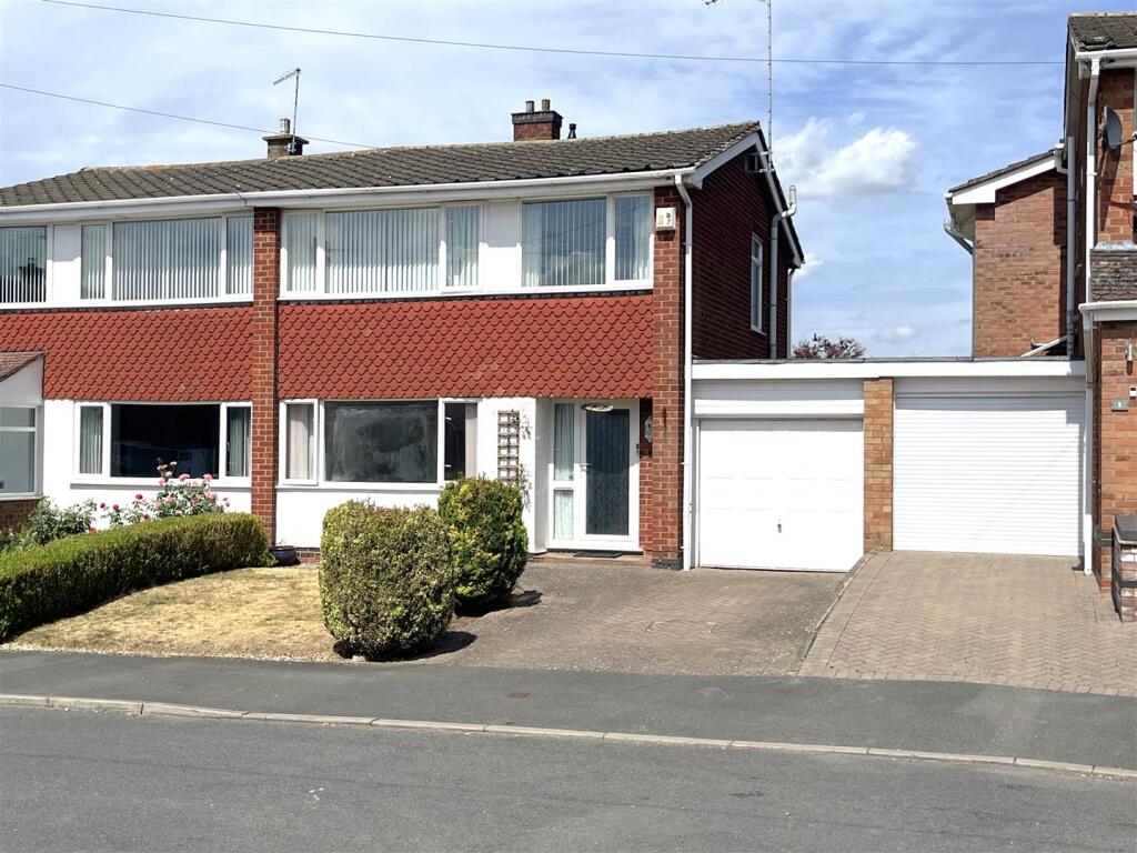 Main image of property: The Grange, Cubbington, Leamington Spa