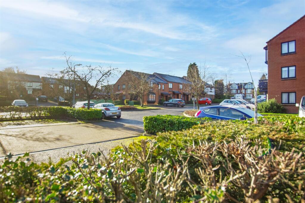 Main image of property: Spring Pool, Off Cape Rd, Warwick