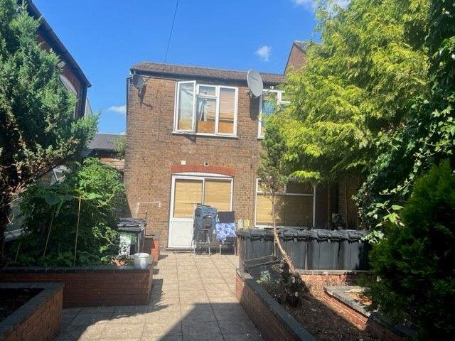 Main image of property: Flat , - Dumfries Street, Luton