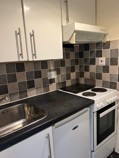 Main image of property: b Chapel Street, Luton