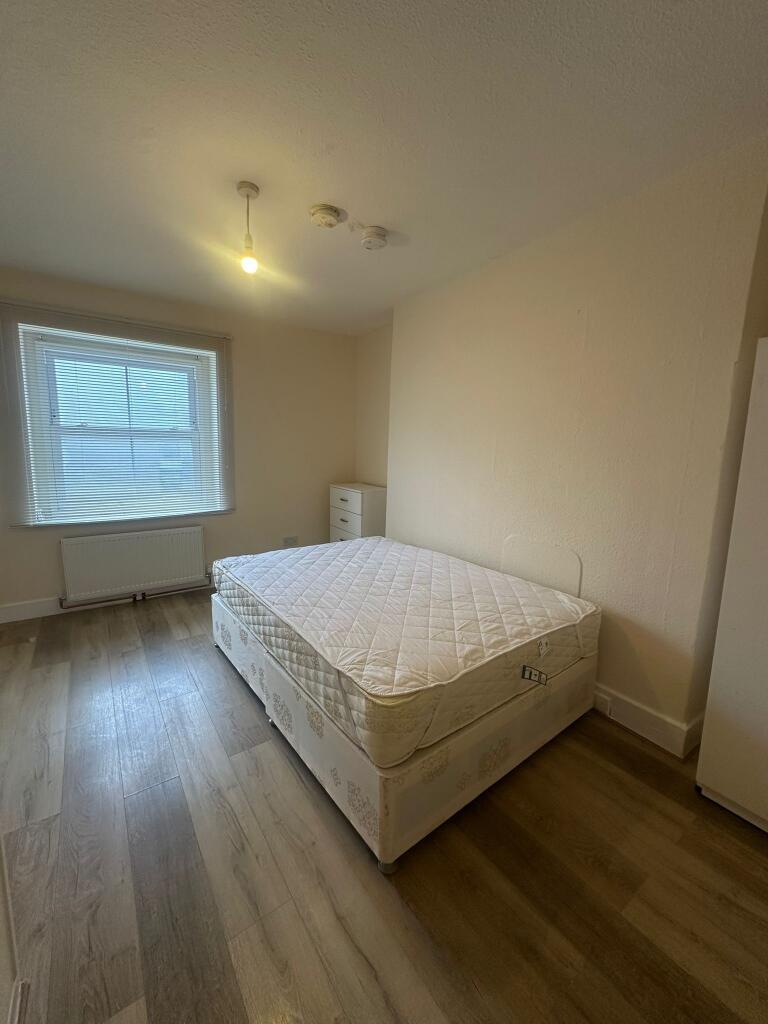 Main image of property: Flat ,  Park Street, Luton