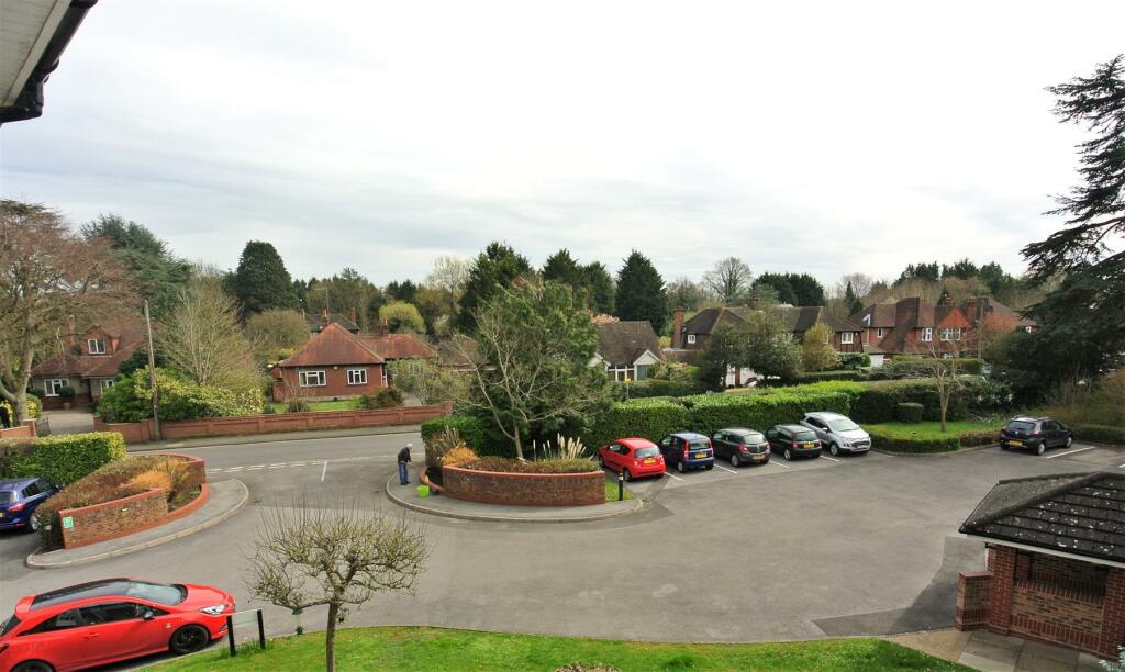 1 bedroom retirement property for sale in Cedar Court, Crockford Park