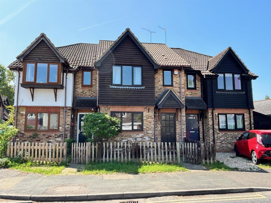 Main image of property: Knaphill, Woking