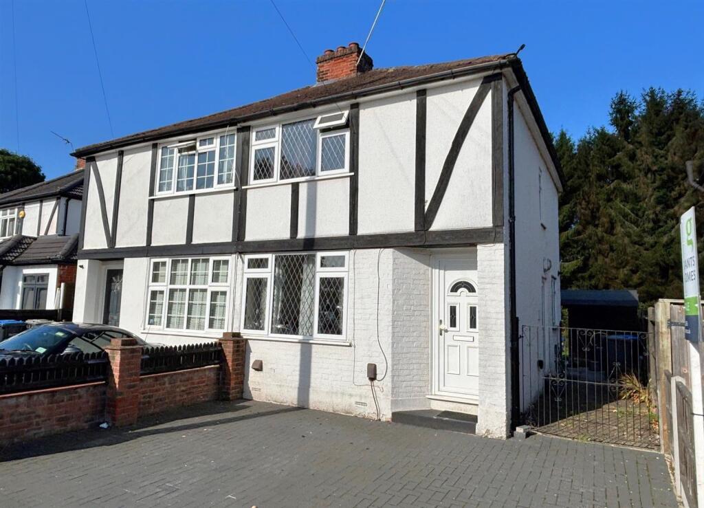 Main image of property: Bois Hall Road