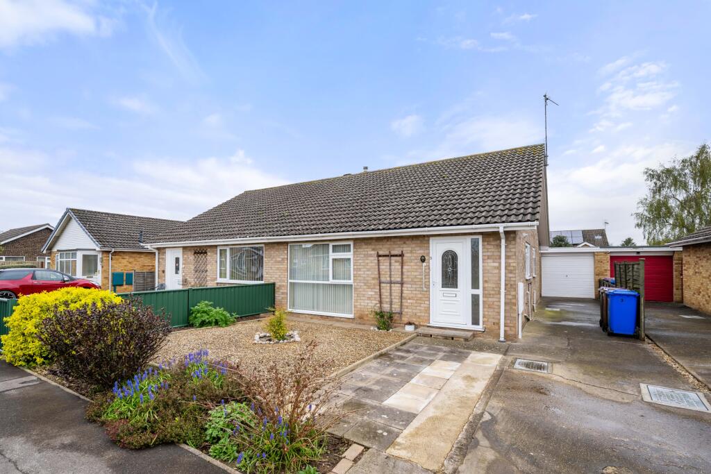 2 bedroom semidetached bungalow for sale in Ash Drive, Kirton, Boston