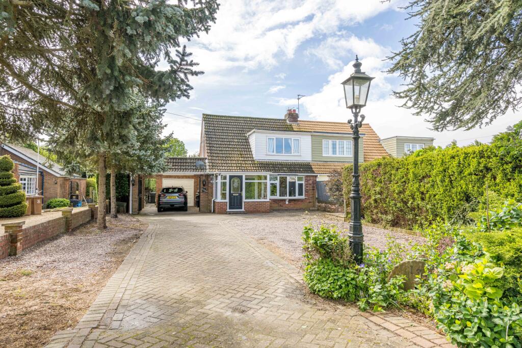 3 bedroom semidetached house for sale in Swineshead Road, Boston, PE20