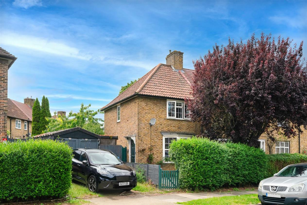 Main image of property: Faversham Road, Morden