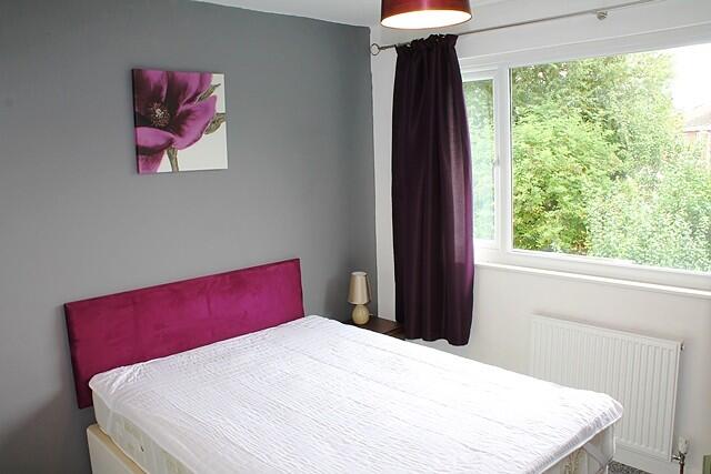 Main image of property: Room 2, HU16