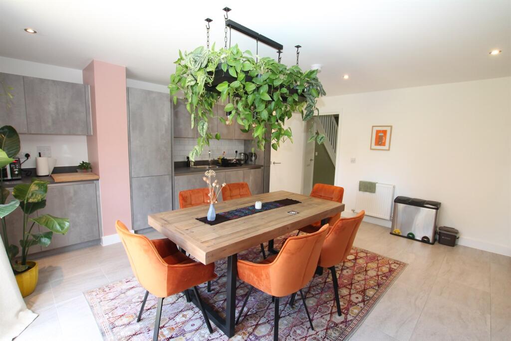 Main image of property: Woodthorpe Lea, HU17