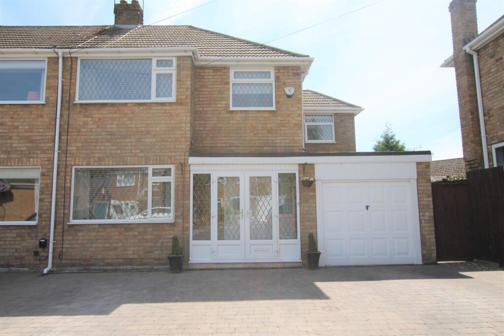 Main image of property: Cedar Avenue, HU16