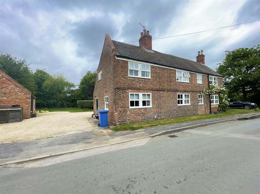 Main image of property: Main Street, Wressle