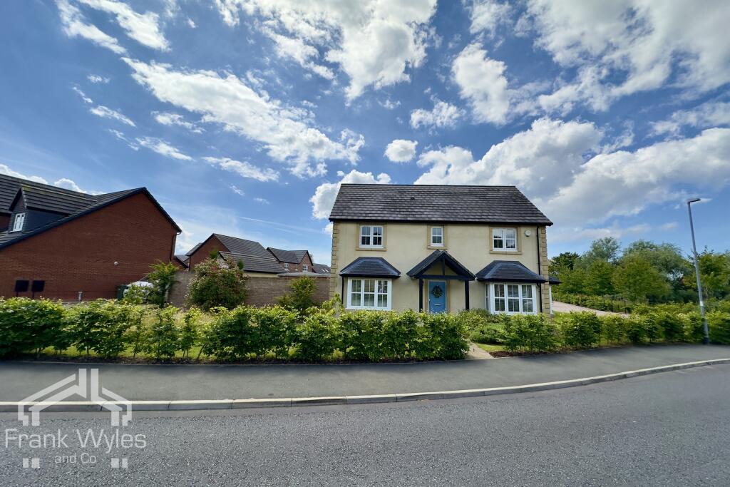4 bedroom detached house for sale in Langton Lane, Wrea Green, PR4
