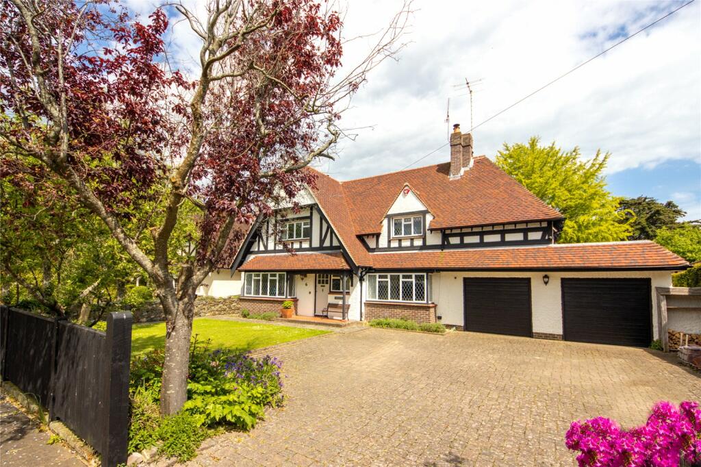 4 bedroom detached house for sale in Shirley Drive, Worthing, West Sussex, BN14