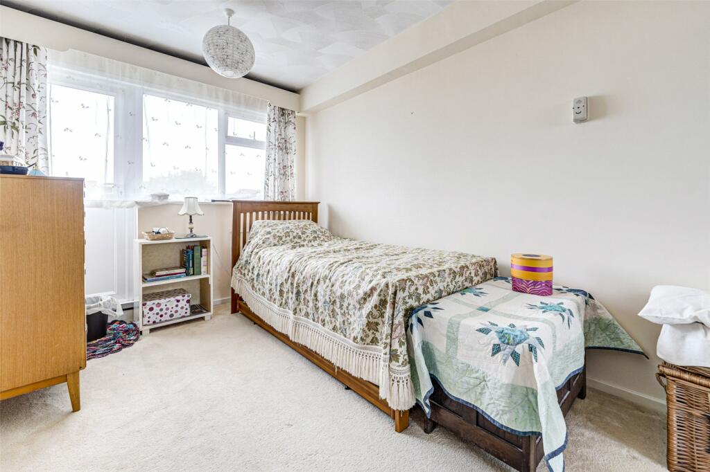 Additional property image - West Parade, Worthing, West Sussex, BN11