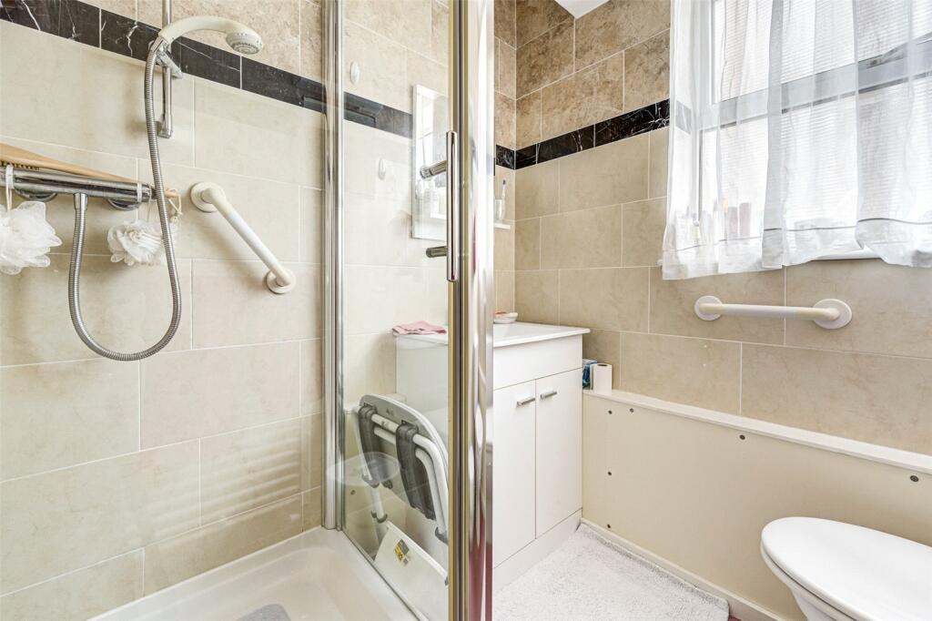 Additional property image - West Parade, Worthing, West Sussex, BN11