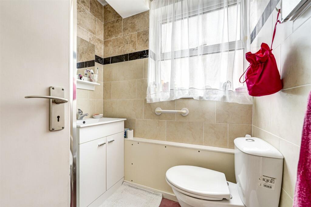 Additional property image - West Parade, Worthing, West Sussex, BN11