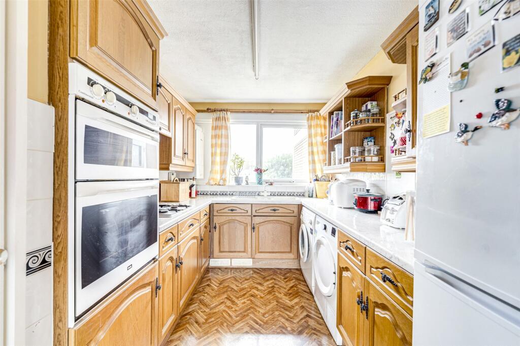 Additional property image - West Parade, Worthing, West Sussex, BN11
