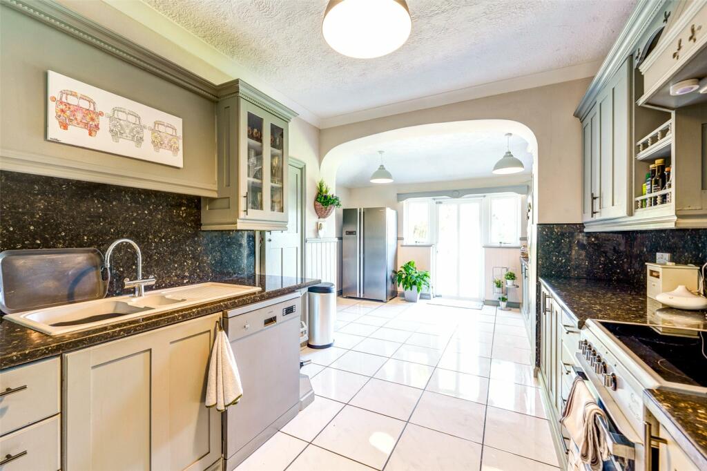 Additional property image - Cissbury Road, Worthing, West Sussex, BN14