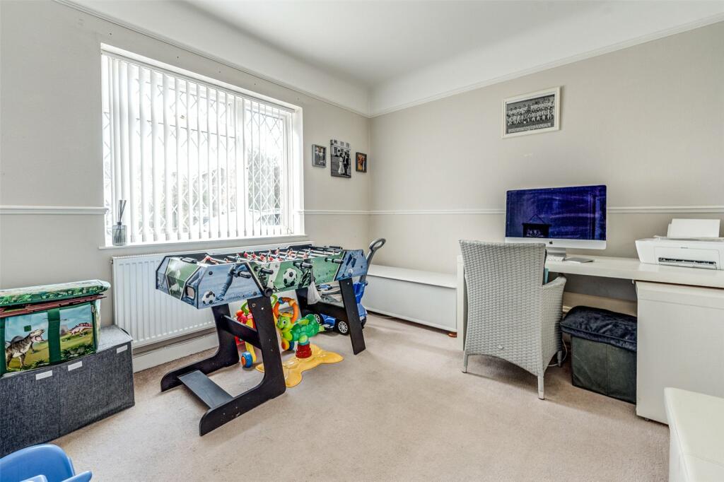 Additional property image - Cissbury Road, Worthing, West Sussex, BN14