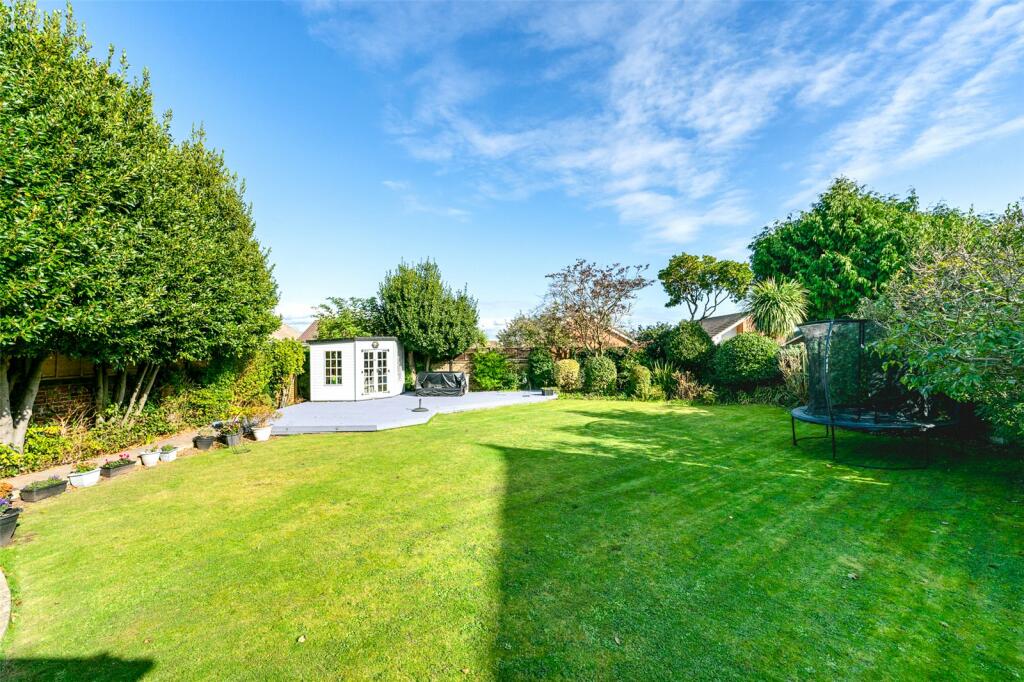 Additional property image - Cissbury Road, Worthing, West Sussex, BN14