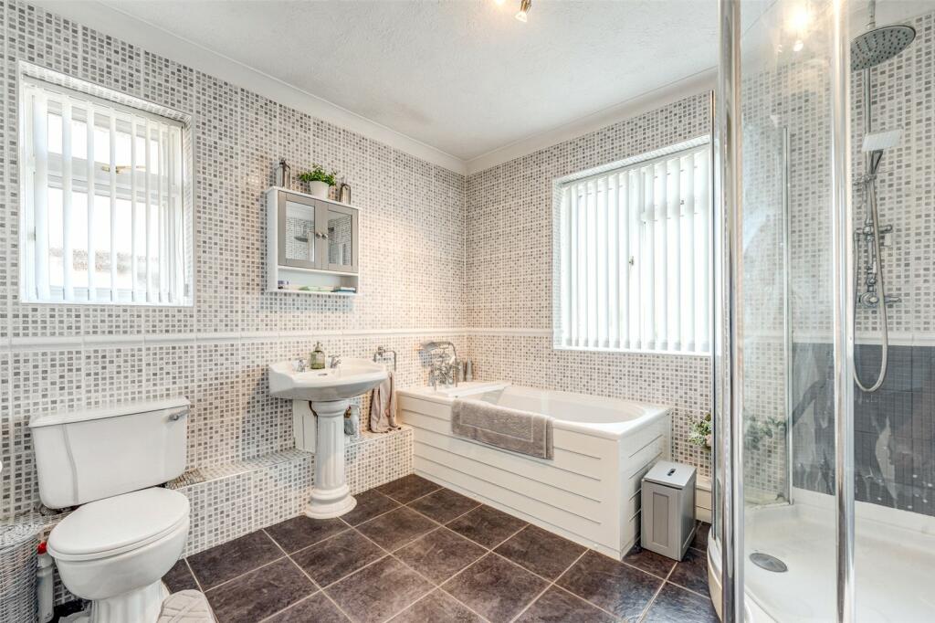 Additional property image - Cissbury Road, Worthing, West Sussex, BN14
