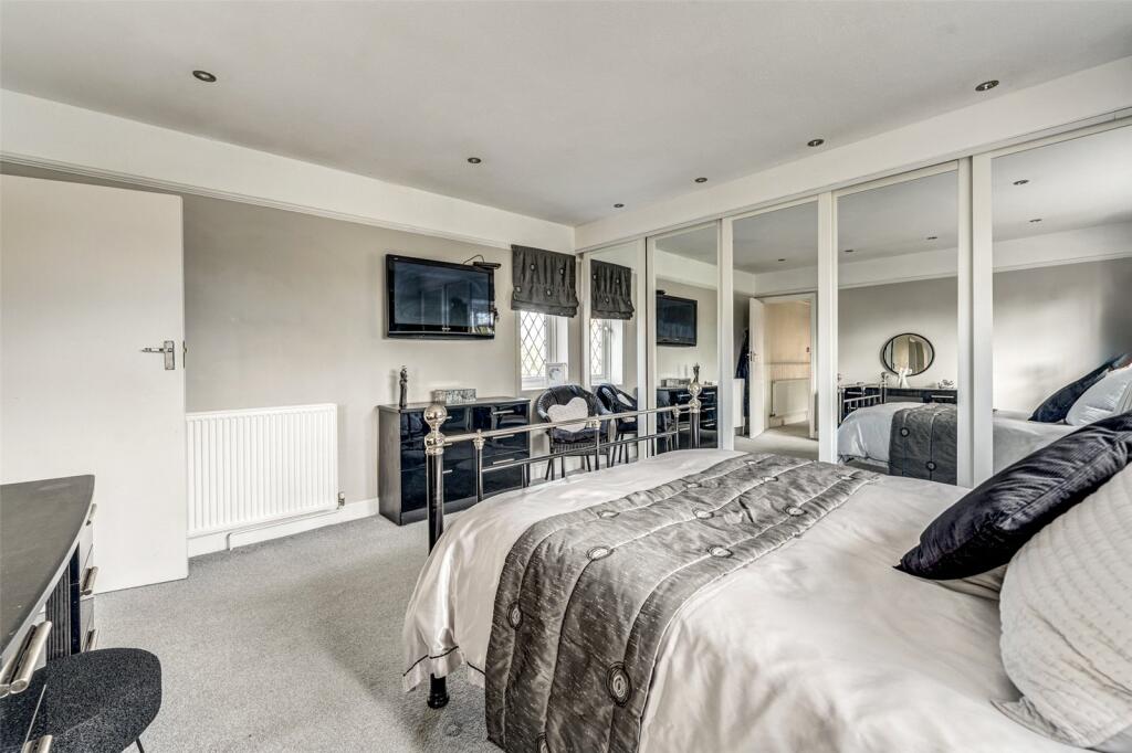 Additional property image - Cissbury Road, Worthing, West Sussex, BN14