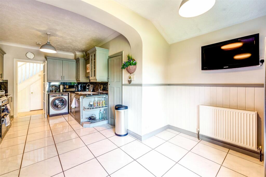 Additional property image - Cissbury Road, Worthing, West Sussex, BN14