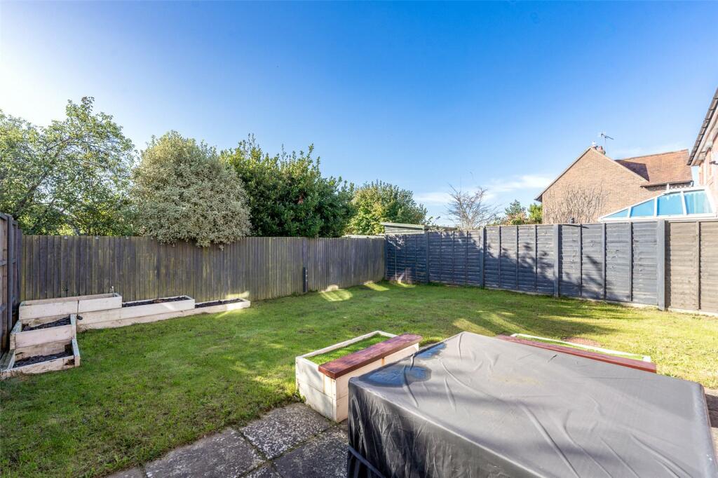 Additional property image - Lily Gardens, Worthing, West Sussex, BN13