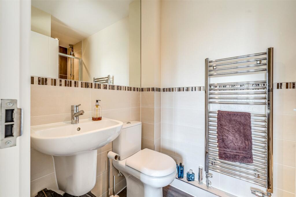 Additional property image - Lily Gardens, Worthing, West Sussex, BN13