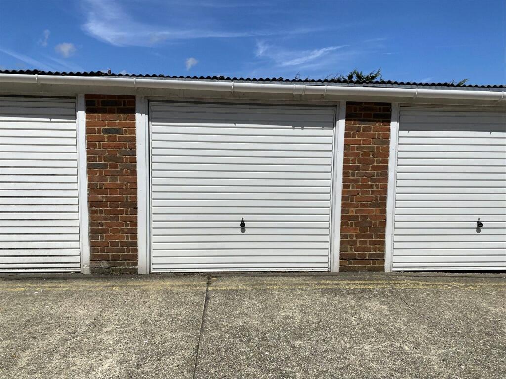 Main image of property: Tarring Road, Worthing, West Sussex, BN11