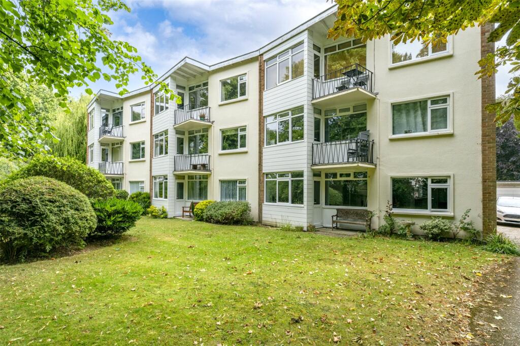 Main image of property: Grand Avenue, Worthing, West Sussex, BN11