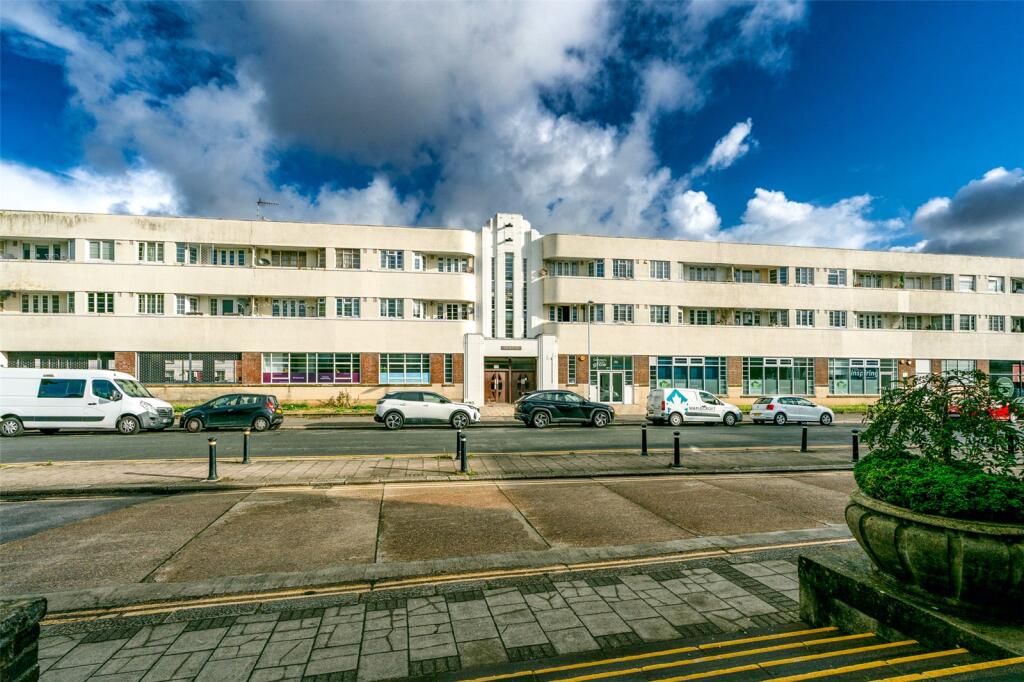 2 bedroom flat