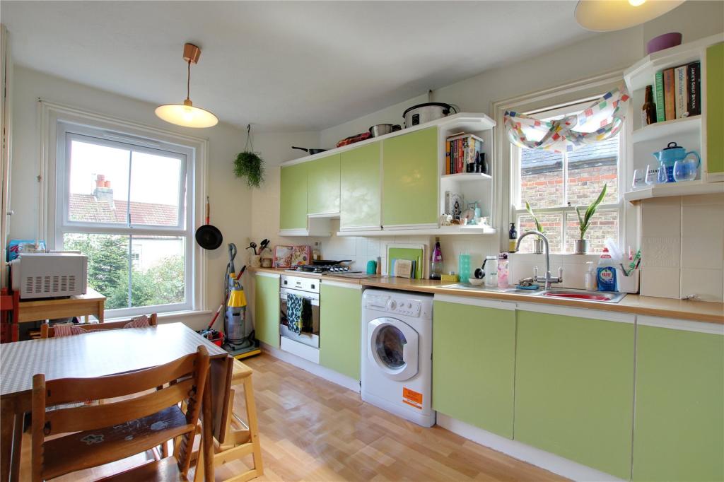 2 bedroom apartment for sale in St Matthews Road, Worthing, West Sussex