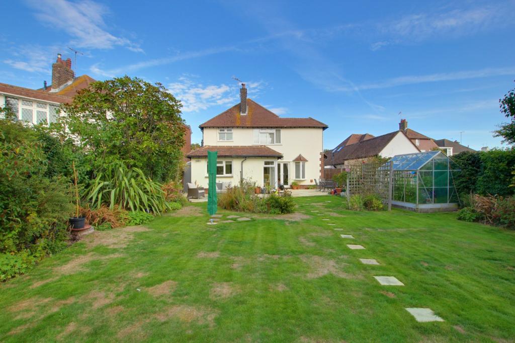 4 bedroom detached house for sale in Offington Drive, Worthing, West