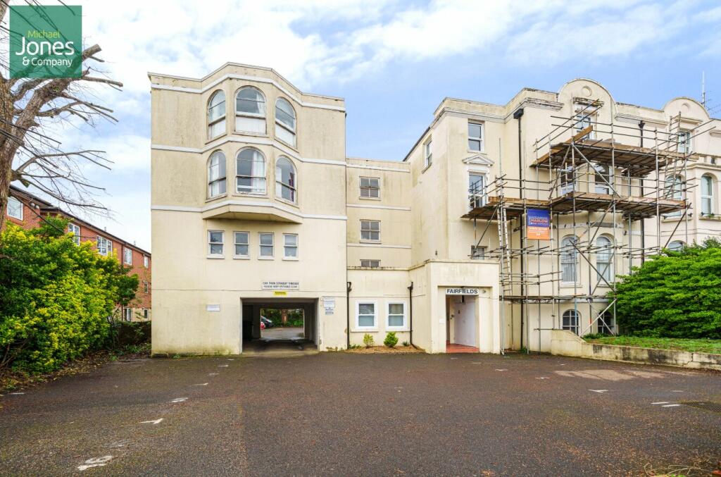 1 bedroom flat for rent in Broadwater Road, Worthing, West Sussex, BN14