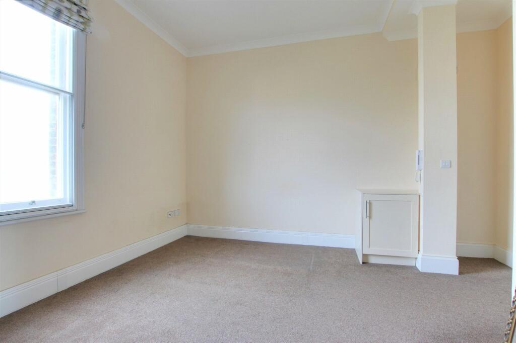Additional property image - Heene Terrace, Worthing, West Sussex, BN11