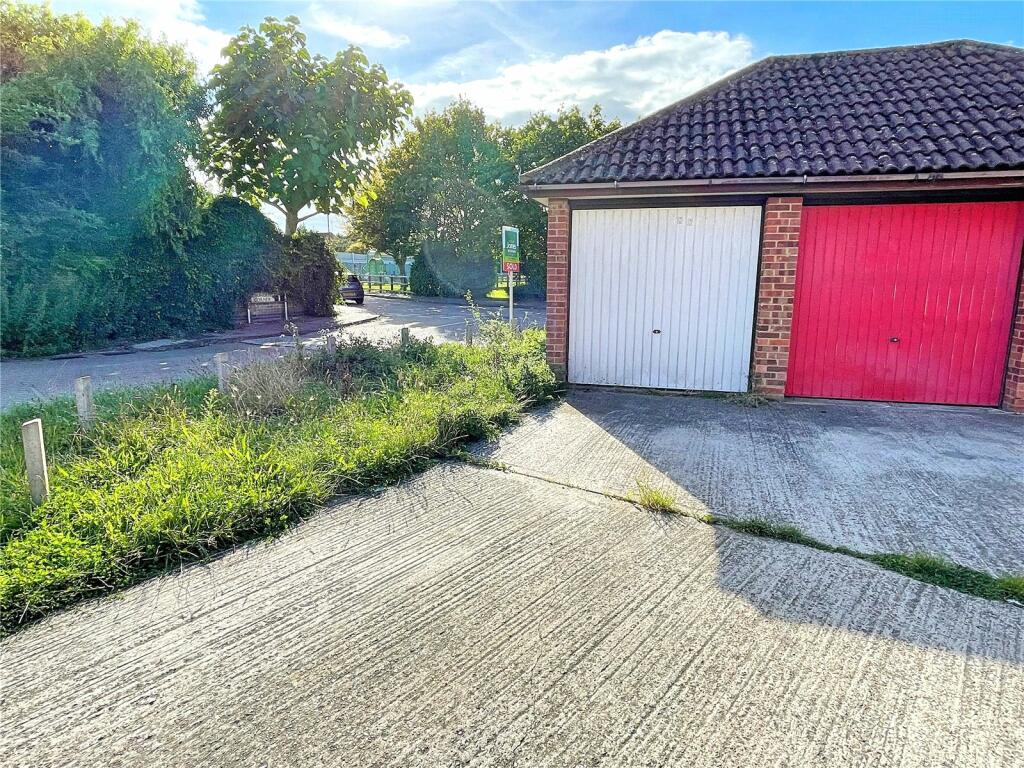 Additional property image - Crundens Corner, Rustington, Littlehampton, BN16