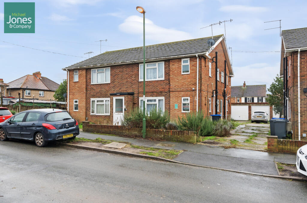 Main image of property: Arundel House, Middle Road, Lancing, West Sussex, BN15