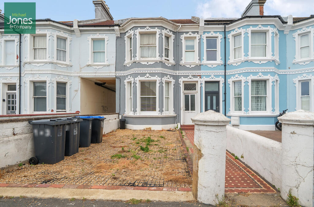 Main image of property: Lyndhurst Road, Worthing, BN11