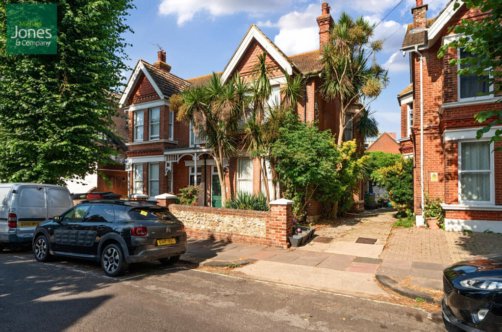 Main image of property: Warwick Gardens, Worthing, West Sussex, BN11