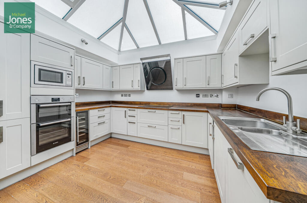 Main image of property: High Street, Arundel, West Sussex, BN18