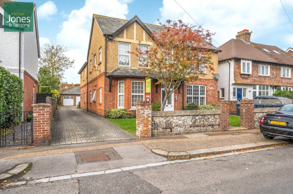 Main image of property: Cissbury Road, Worthing, BN14