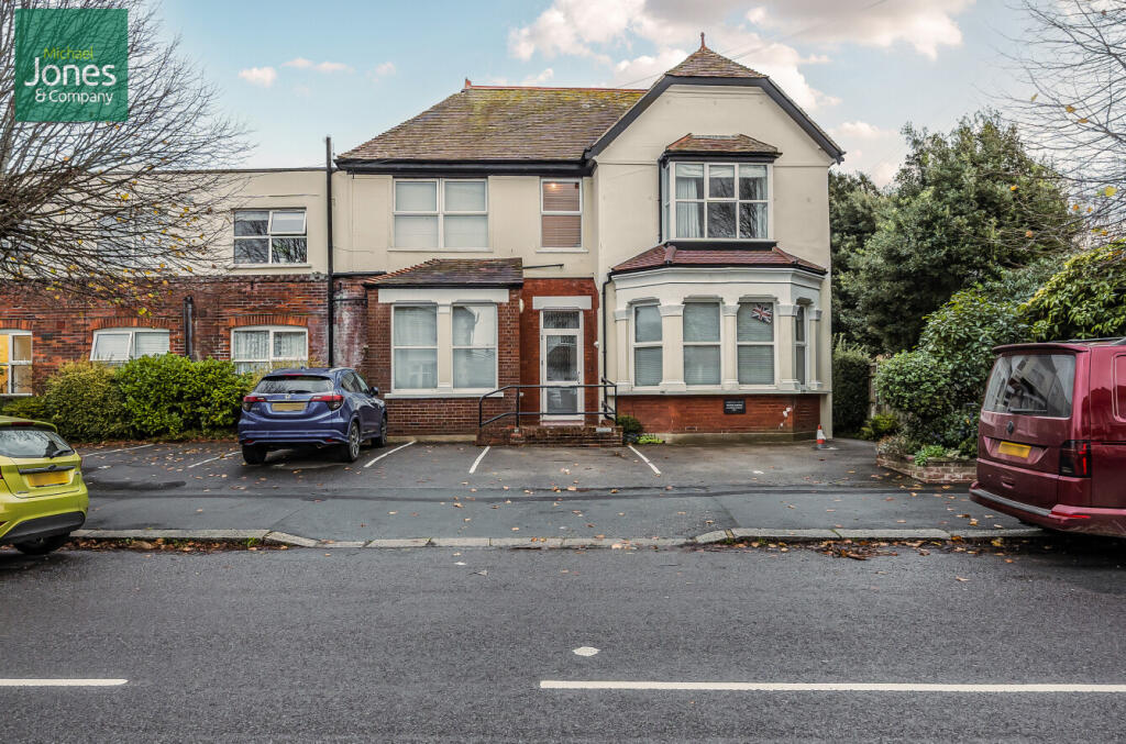 Main image of property: Victoria Drive, Bognor Regis, PO21