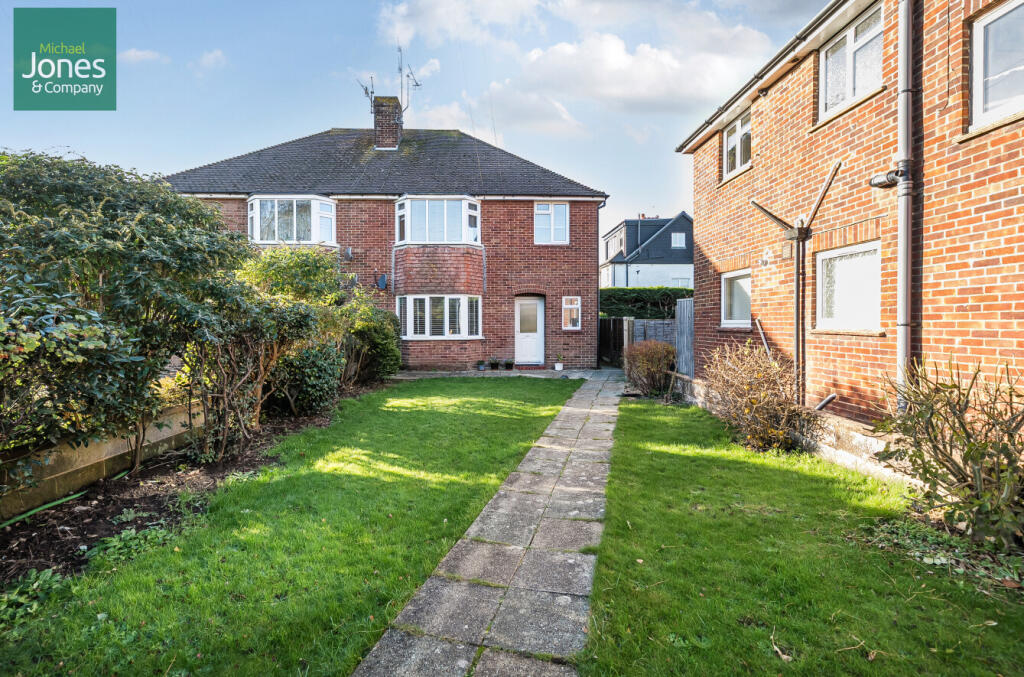 Main image of property: Loxwood Avenue, Worthing, West Sussex, BN14