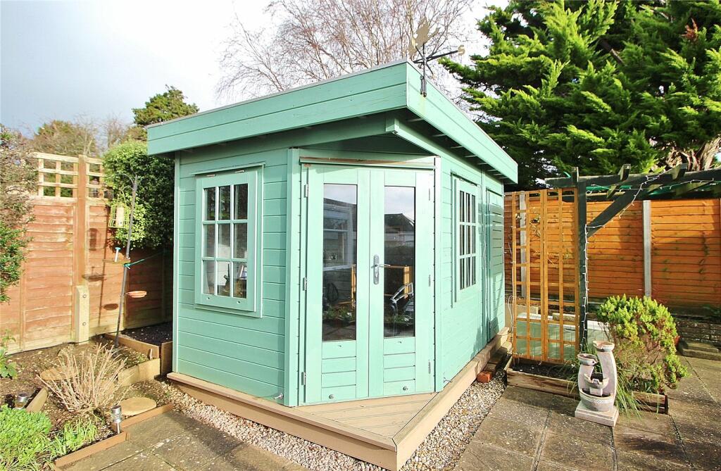 Additional property image - Chute Avenue, High Salvington, Worthing, BN13