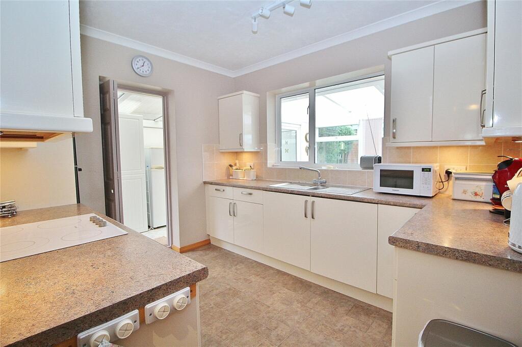 Additional property image - Chute Avenue, High Salvington, Worthing, BN13
