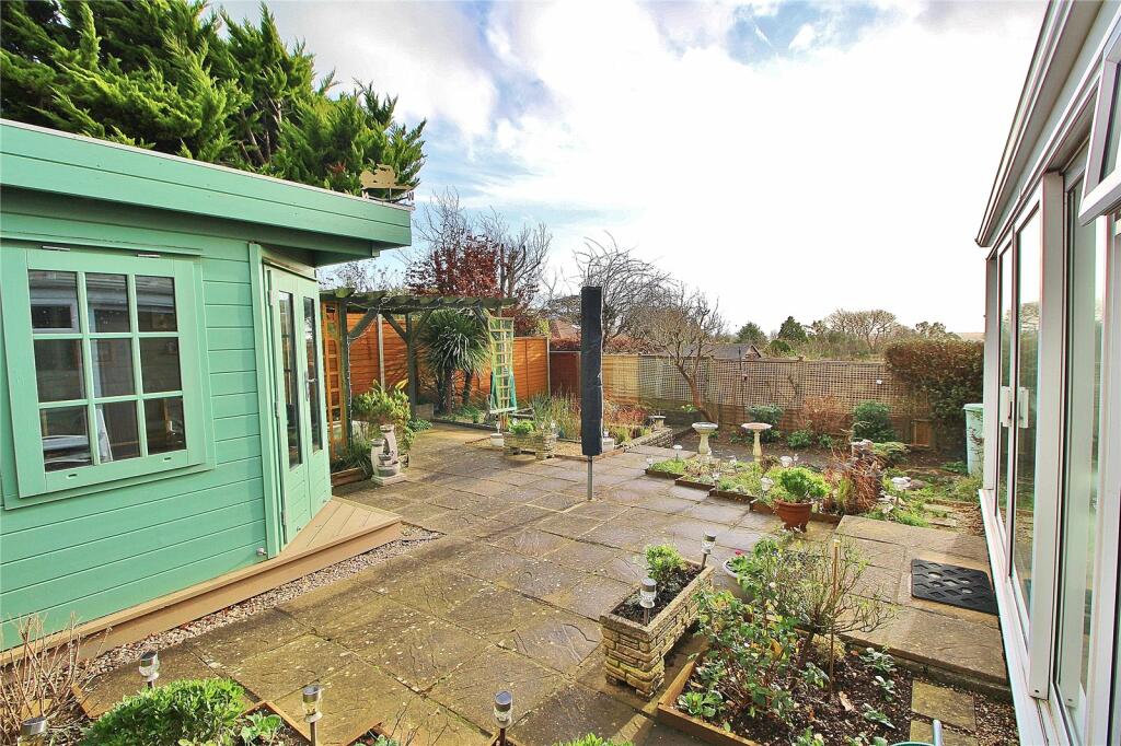 Additional property image - Chute Avenue, High Salvington, Worthing, BN13
