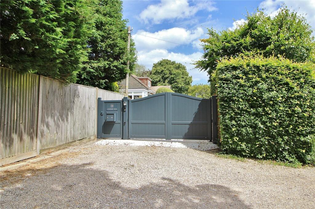 Additional property image - Uplands Avenue, High Salvington, Worthing, West Sussex, BN13