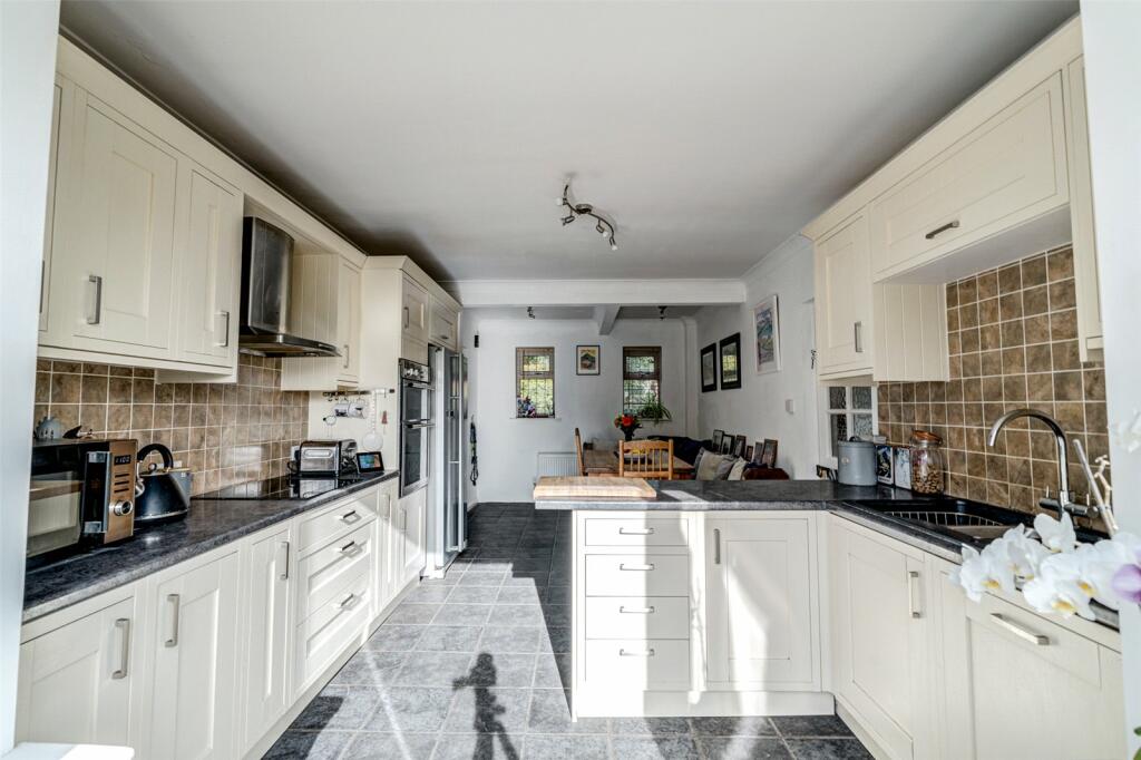 Additional property image - Marshall Avenue, Findon Valley, Worthing, West Sussex, BN14